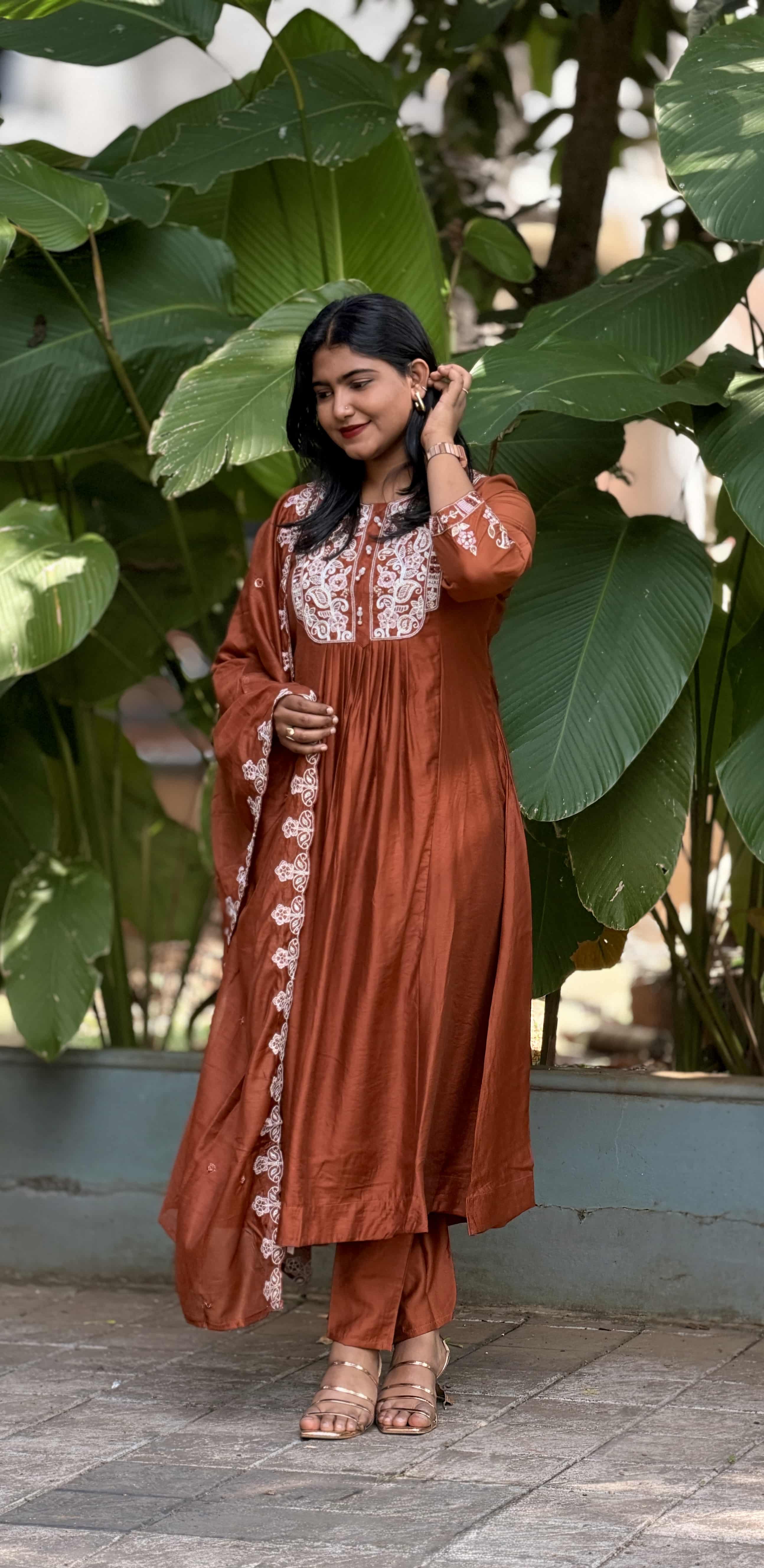 Tamra Noor Anarkali
